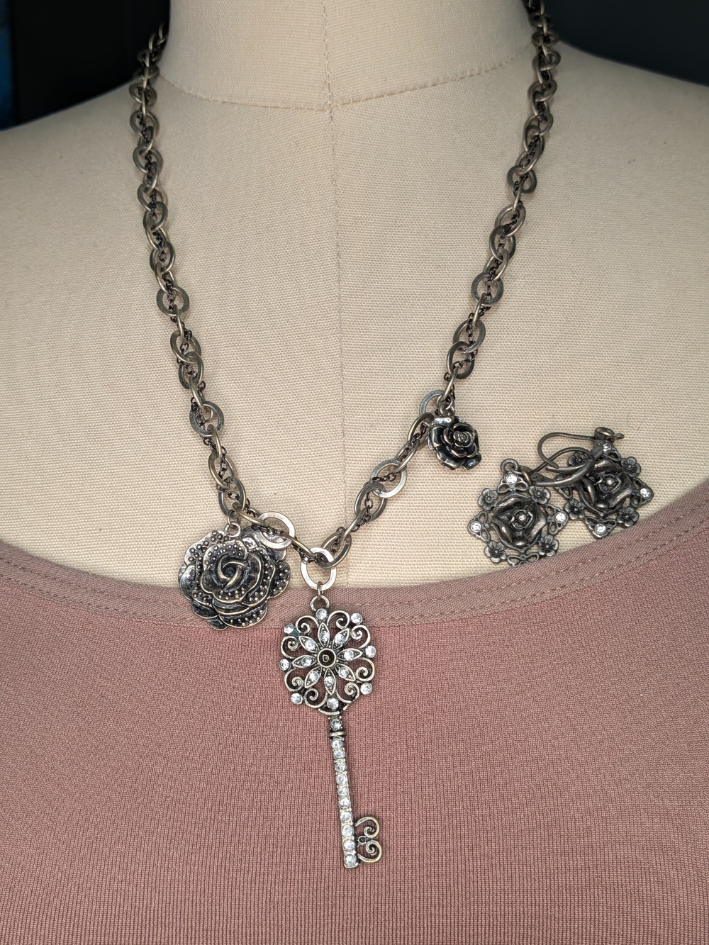 Antique Silver Gothic Rose Filigree Skeleton Key Rhinestone Necklace & Earrings